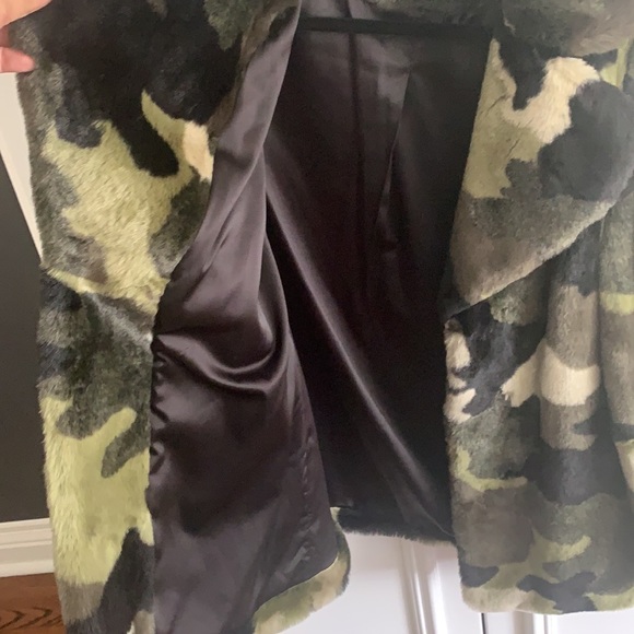 John and Jenn Faux Fur Jacket in Army - Picture 6 of 6